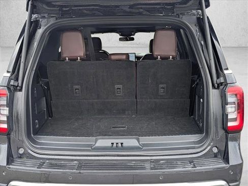 Used 2024 Ford Expedition Limited AWD/4WD image 6