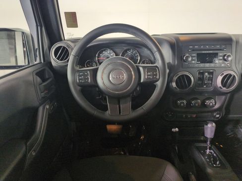 Used 2017 Jeep Wrangler Unlimited Sport w/ Quick Order Package 24S AWD/4WD image 13