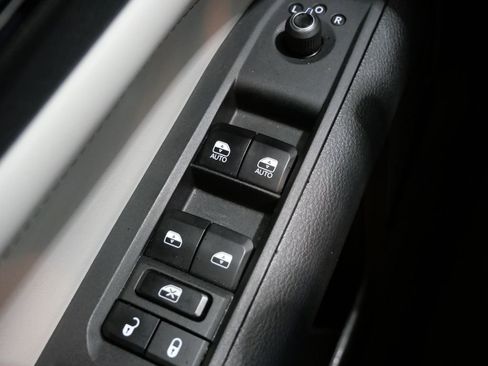 Used 2025 Jeep Compass Limited AWD/4WD image 12