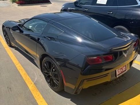 Used 2018 Chevrolet Corvette Stingray Coupe w/ Battery Protection Package RWD image 4
