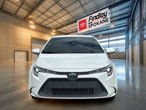 Certified 2021 Toyota Corolla LE FWD image 2