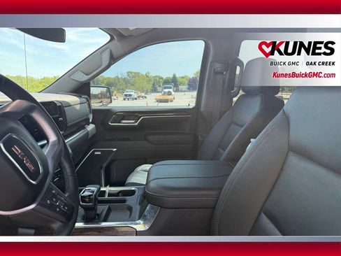 Used 2024 GMC Sierra 1500 Elevation w/ Elevation Premium Package AWD/4WD image 13