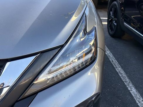 Used 2023 Nissan Murano SV image 7