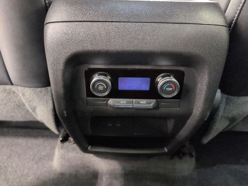 Used 2026 Buick Enclave Sport Touring AWD/4WD image 22