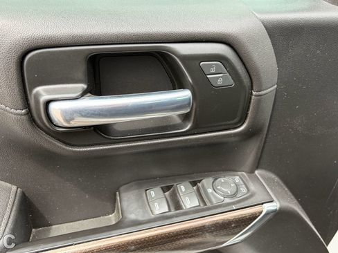 Used 2020 Chevrolet Silverado 1500 LT w/ Trailering Package image 10