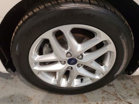 Used 2013 Ford Fusion SE image 28