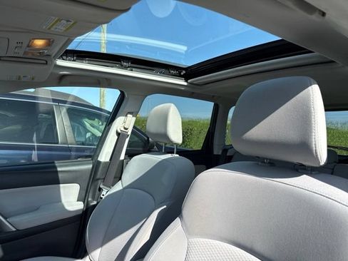 Used 2015 Subaru Forester 2.5i Premium w/ All-Weather Package AWD/4WD image 14