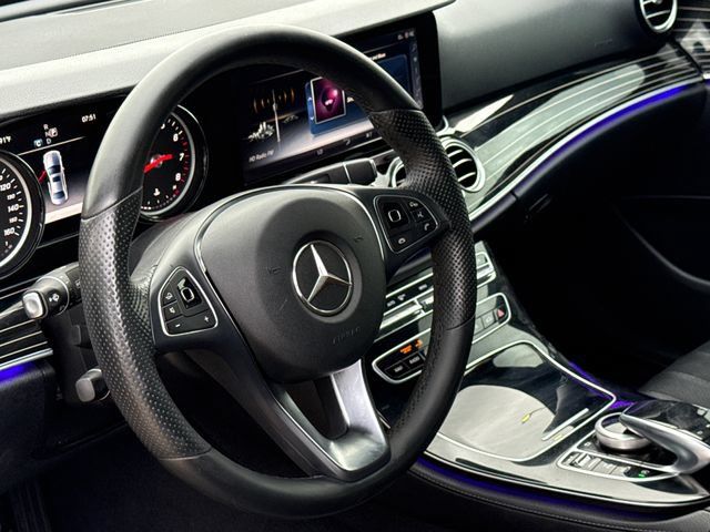 Used 2017 Mercedes-Benz E 300 image 17