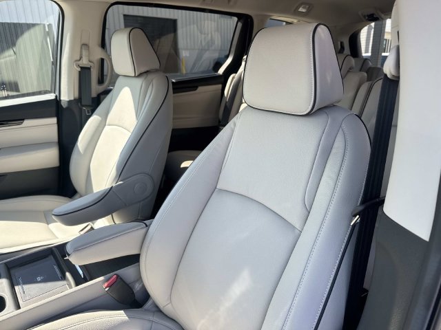 New 2027 Honda Odyssey Touring image 11