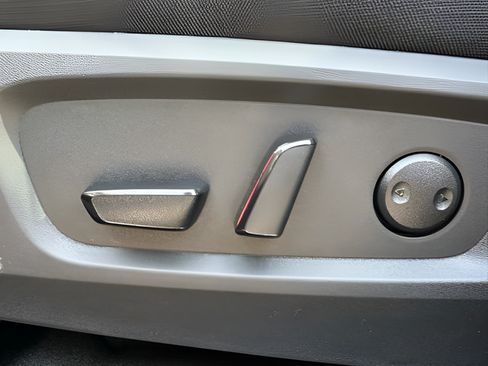 Certified 2026 Nissan Pathfinder SV AWD/4WD image 46