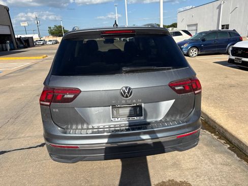 Used 2024 Volkswagen Tiguan SE FWD image 6