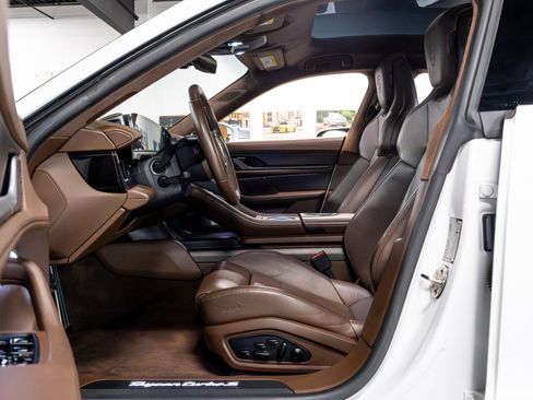 Used 2020 Porsche Taycan Turbo S image 7