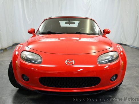 Used 2006 MAZDA MX-5 Miata Sport w/ Suspension Pkg RWD image 4