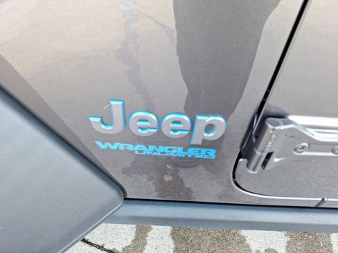 Used 2021 Jeep Wrangler Unlimited Rubicon 4xe w/ Steel Bumper Group AWD/4WD image 13
