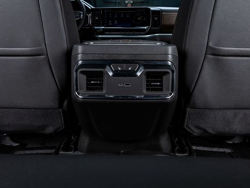 Used 2026 Chevrolet Silverado 1500 High Country w/ Midnight Edition AWD/4WD image 33