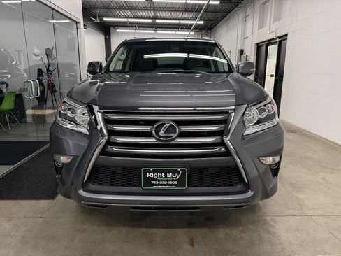 Used 2017 Lexus GX 460 Luxury w/ Preferred Accessory Package AWD/4WD image 2
