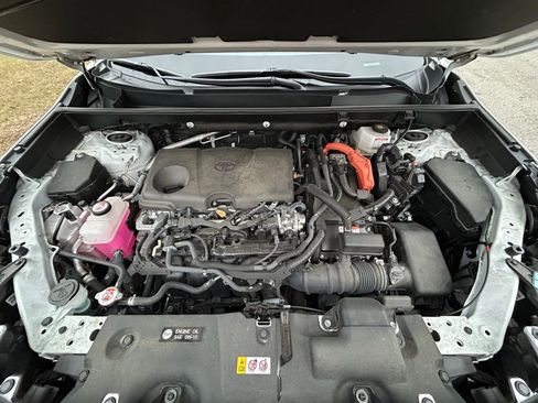 Used 2024 Toyota RAV4 AWD Hybrid image 11