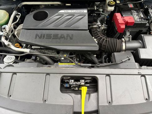 Used 2025 Nissan Rogue SV FWD image 34