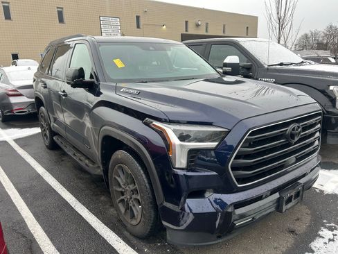 Used 2024 Toyota Sequoia Limited image 3