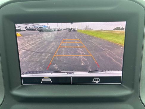 Used 2024 GMC Sierra 2500 Pro w/ Convenience Package image 14