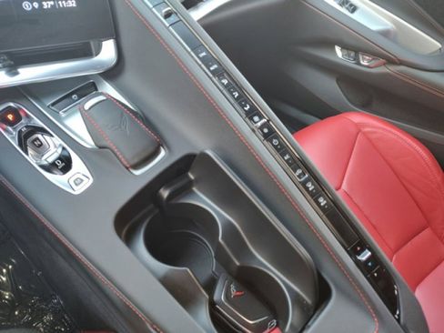 Used 2022 Chevrolet Corvette Stingray Coupe w/ Z51 Performance Package image 14