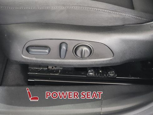 Used 2023 Chevrolet Malibu RS FWD image 15