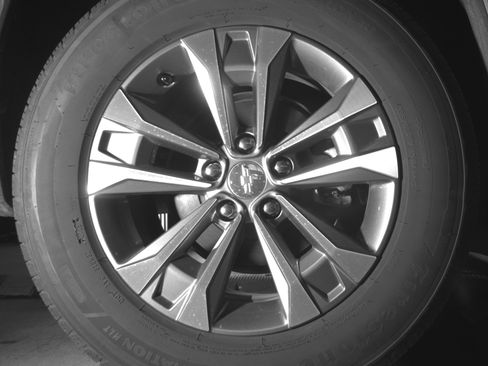 Used 2025 Chevrolet Equinox LT FWD image 15
