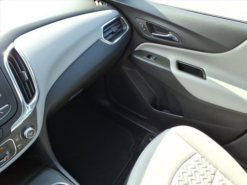 Used 2023 Chevrolet Equinox LS w/ Driver Confidence II Package image 29