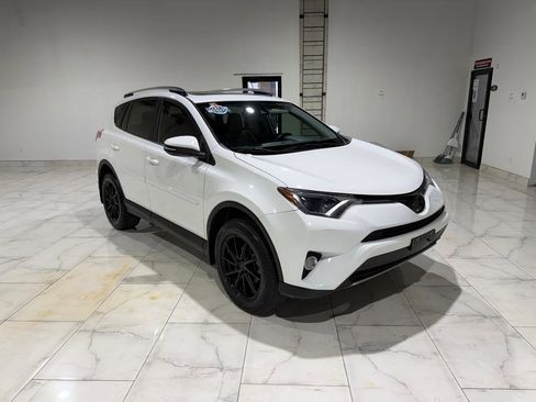 Used 2017 Toyota RAV4 XLE image 3