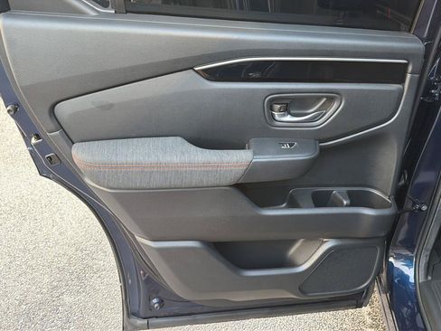 Used 2025 Honda Pilot Sport image 17