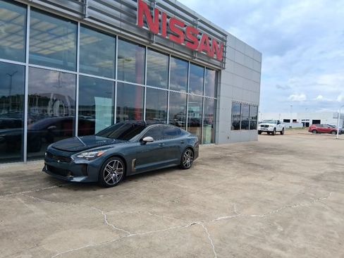 Used 2022 Kia Stinger GT1 AWD/4WD image 2