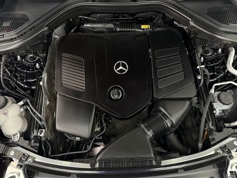 Used 2023 Mercedes-Benz GLC 300 image 32