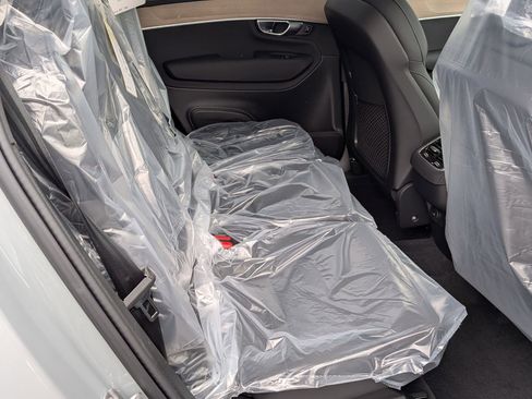 New 2026 Volvo XC90 B6 Plus w/ Protection Package Premier image 20