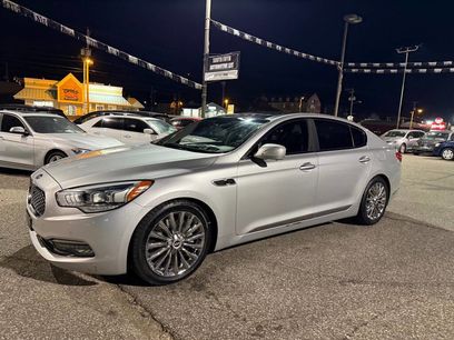 Used 2015 Kia K900 Luxury w/ VIP Package (Discontinued)