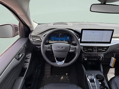 New 2024 Ford Escape SE w/ PHEV Premium Package FWD image 6