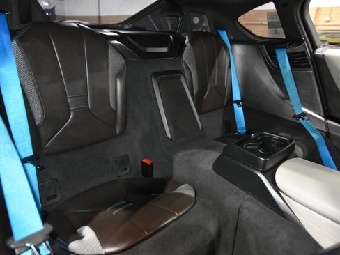 Used 2016 BMW i8 AWD/4WD image 43