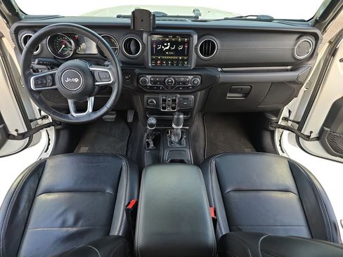 Used 2021 Jeep Wrangler Unlimited Sahara w/ Cold Weather Group AWD/4WD image 12