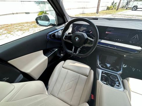 Used 2025 BMW X3 xDrive30i AWD/4WD image 9