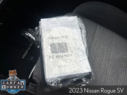 Used 2023 Nissan Rogue SV image 34
