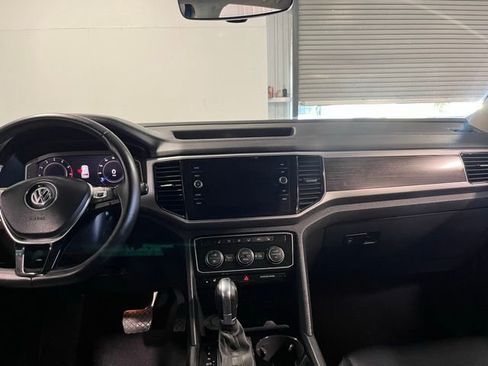 Used 2019 Volkswagen Atlas SEL image 18