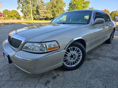 Used 2006 Lincoln Town Car Signature Limited
