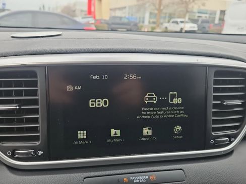 Used 2022 Kia Sportage LX image 16