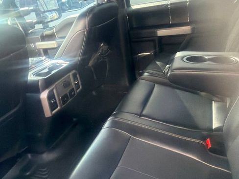Used 2022 Ford F250 Lariat w/ Black Appearance Package AWD/4WD image 2