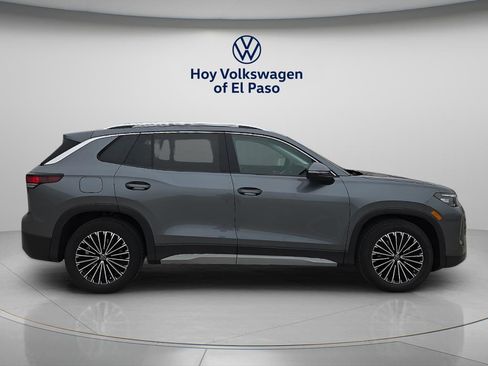 New 2026 Volkswagen Tiguan S image 2