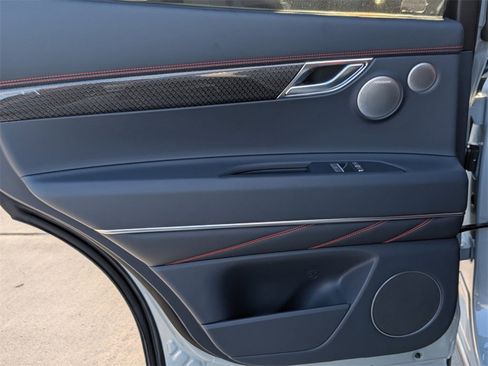 New 2026 Genesis GV80 3.5T e-SC image 25