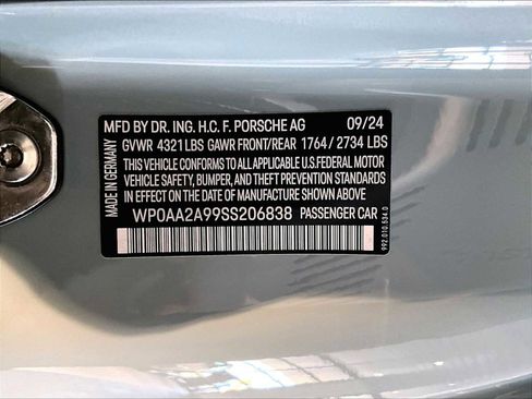 Used 2025 Porsche 911 Carrera image 35