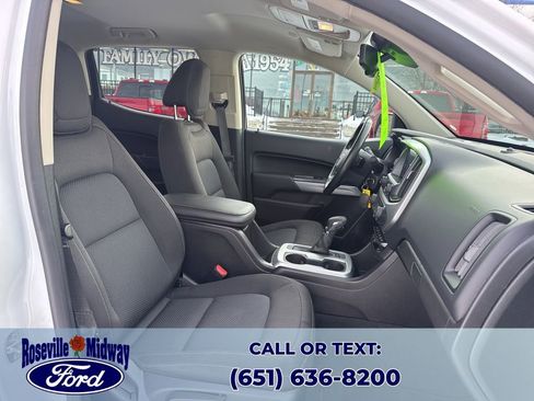 Used 2022 Chevrolet Colorado LT w/ Safety Package image 36