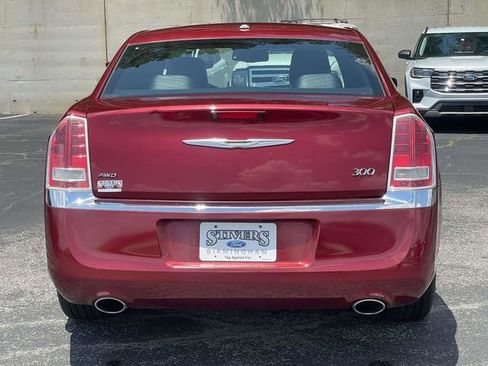 Used 2014 Chrysler 300 AWD w/ Driver Convenience Group image 5