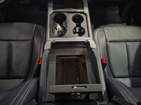 Used 2022 Ford F250 Lariat w/ Lariat Ultimate Package AWD/4WD image 87