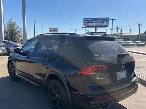 Used 2023 Volkswagen Tiguan SE R-Line FWD image 7